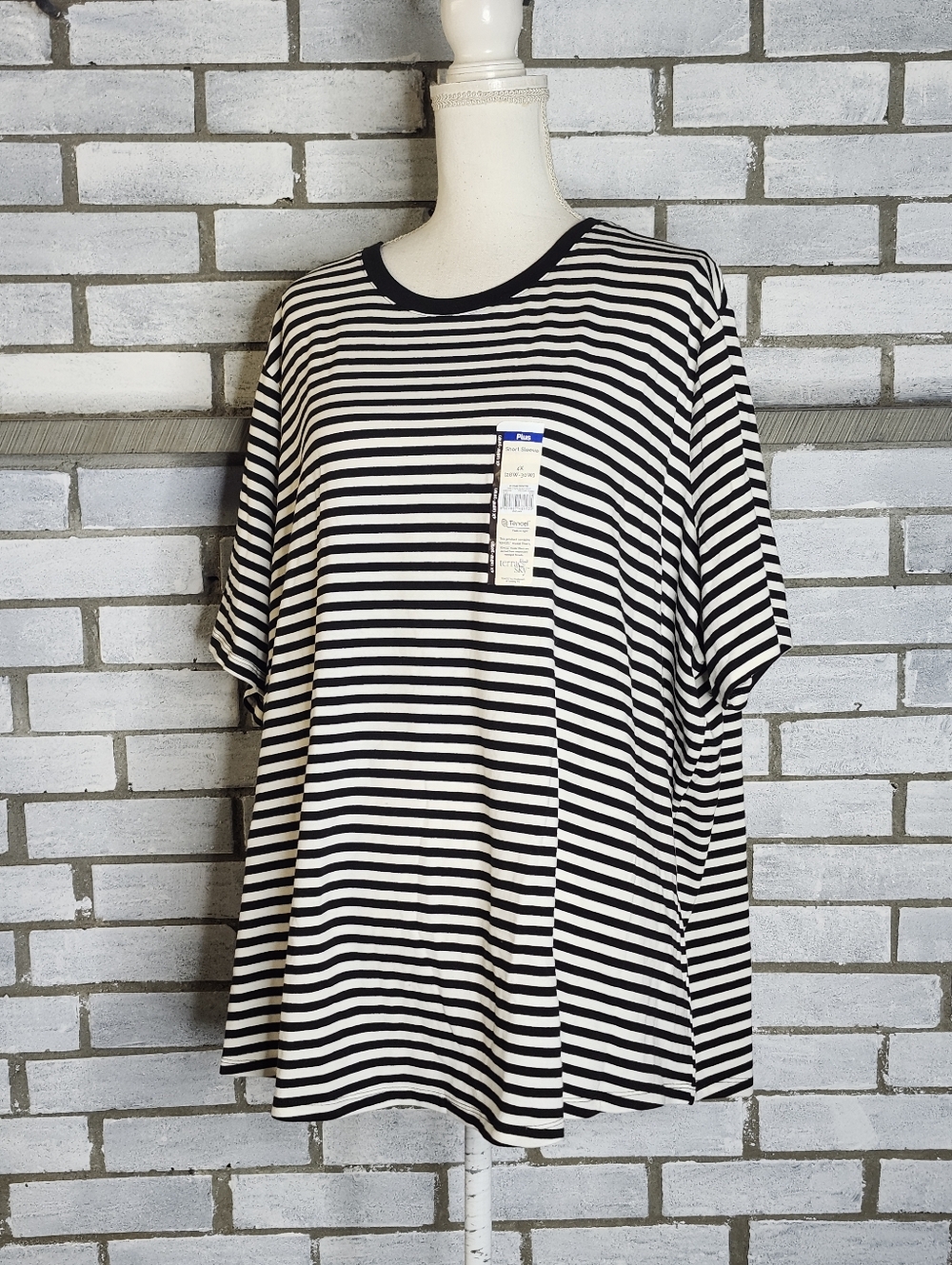 NWT Terra & Sky Women's Short Sleeve Striped Core Crew Tee Plus Size 4X Black